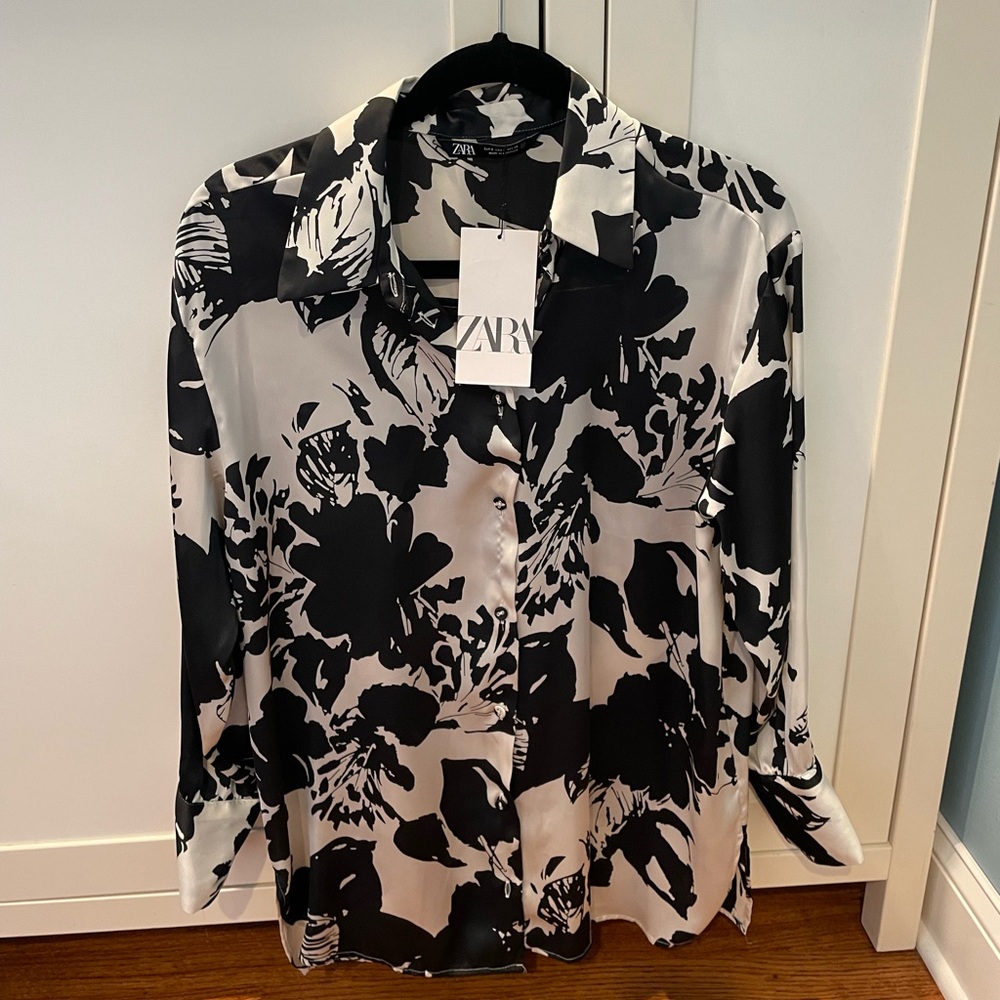 ZARA NWT Black silver/ivory Floral Button down Blouse S